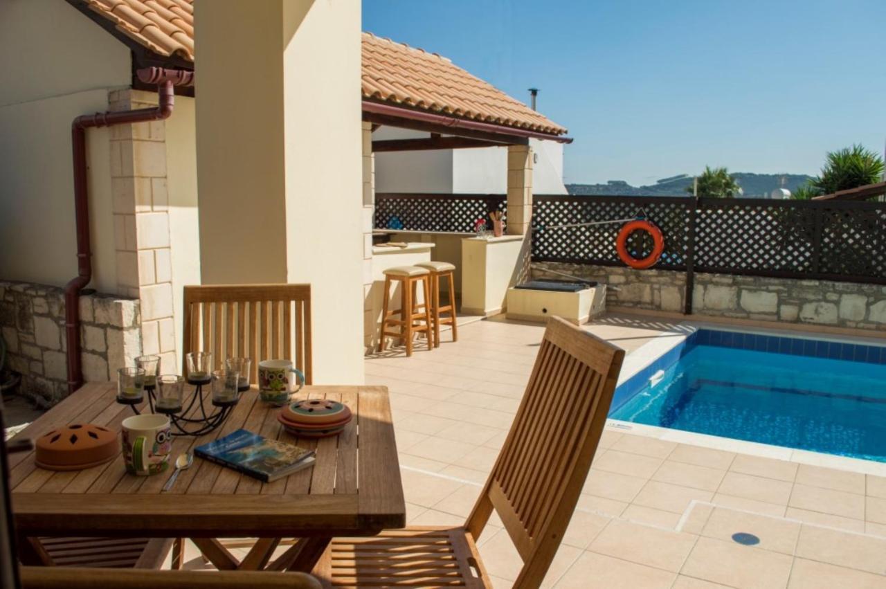 Villa Darmarohori Homeleader Extérieur photo